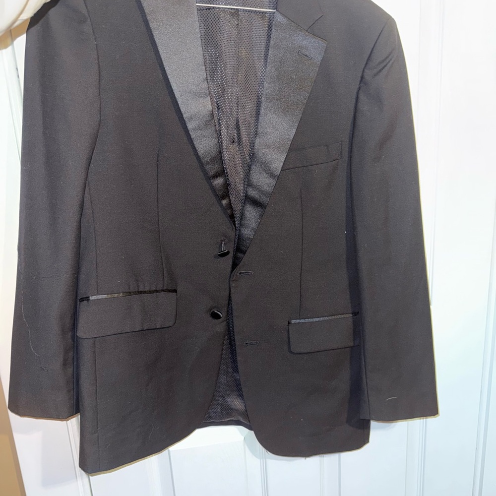 Pronto uomo Mens black tuxedo great condition. Jacket 40L pants 34 waist